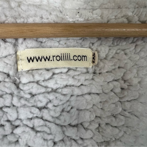 Olive Green Hooded Women's Coat with soft shearling lining & Faux Fur hood trim - Picture 3 of 5